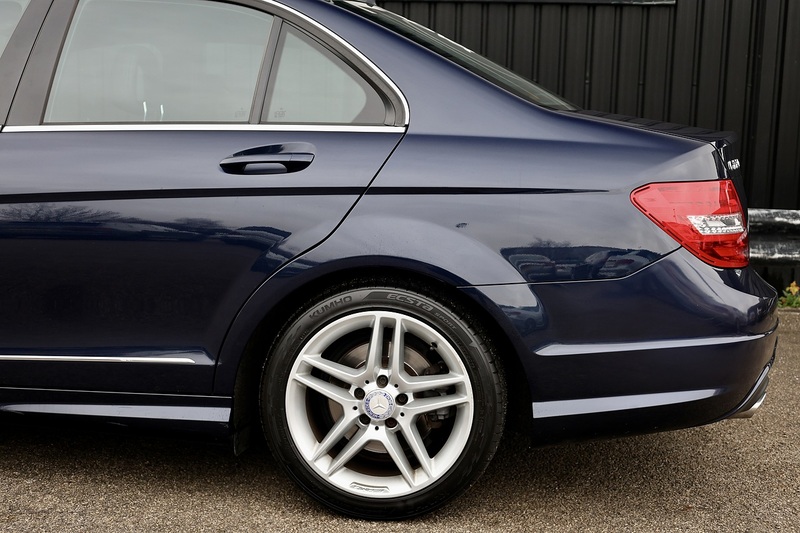 Mercedes-Benz C220 CDI AMG Sport Full Service History + 12 Services + Heated Seats + Sat Nav Image 25