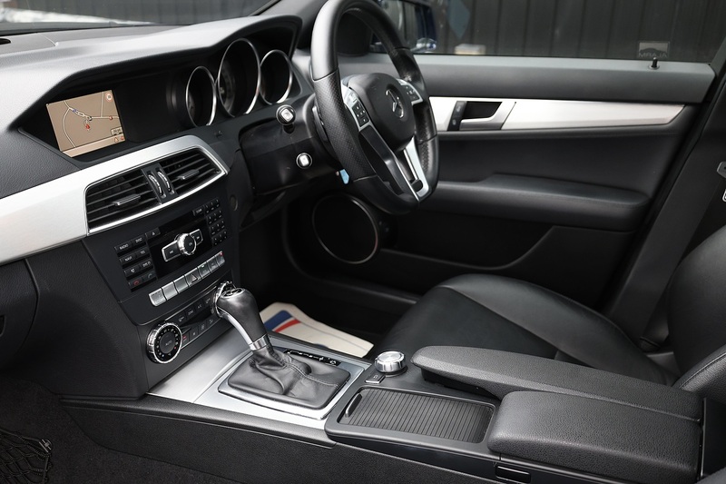 Mercedes-Benz C220 CDI AMG Sport Full Service History + 12 Services + Heated Seats + Sat Nav Image 8