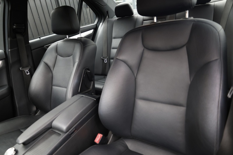 Mercedes-Benz C220 CDI AMG Sport Full Service History + 12 Services + Heated Seats + Sat Nav Image 9