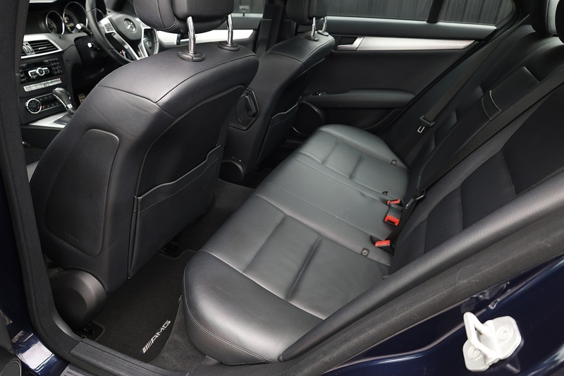 Mercedes-Benz C220 CDI AMG Sport Full Service History + 12 Services + Heated Seats + Sat Nav Image 10