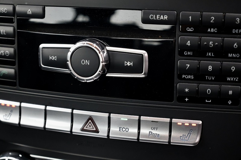 Mercedes-Benz C220 CDI AMG Sport Full Service History + 12 Services + Heated Seats + Sat Nav Image 18