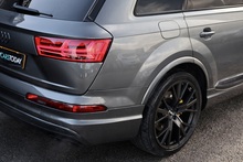 Audi SQ7 V8 TDI Panoramic Roof + Black Styling Pack + Technology Pack - Thumb 18