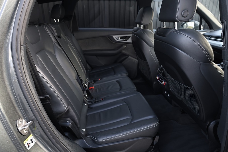 Audi SQ7 V8 TDI Panoramic Roof + Black Styling Pack + Technology Pack Image 7