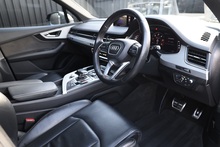 Audi SQ7 V8 TDI Panoramic Roof + Black Styling Pack + Technology Pack - Thumb 6