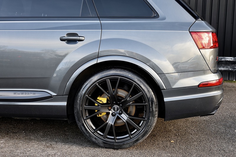 Audi SQ7 V8 TDI Panoramic Roof + Black Styling Pack + Technology Pack Image 28