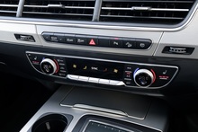 Audi SQ7 V8 TDI Panoramic Roof + Black Styling Pack + Technology Pack - Thumb 35