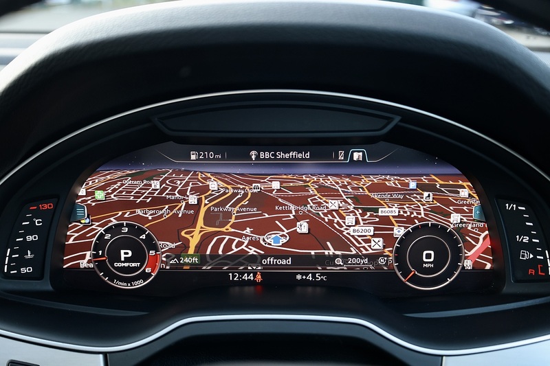 Audi SQ7 V8 TDI Panoramic Roof + Black Styling Pack + Technology Pack Image 37