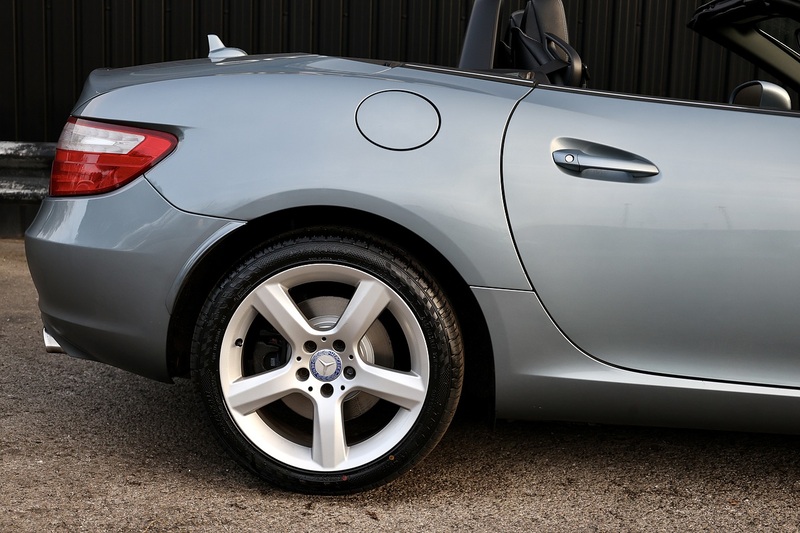 Mercedes-Benz SLK 200 3 Former Keepers + Heated Leather + Air Scarf Image 16
