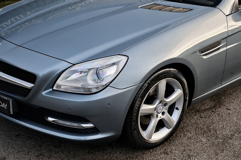 Mercedes-Benz SLK 200 3 Former Keepers + Heated Leather + Air Scarf Image 21