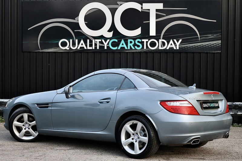 Mercedes-Benz SLK 200 3 Former Keepers + Heated Leather + Air Scarf Image 8