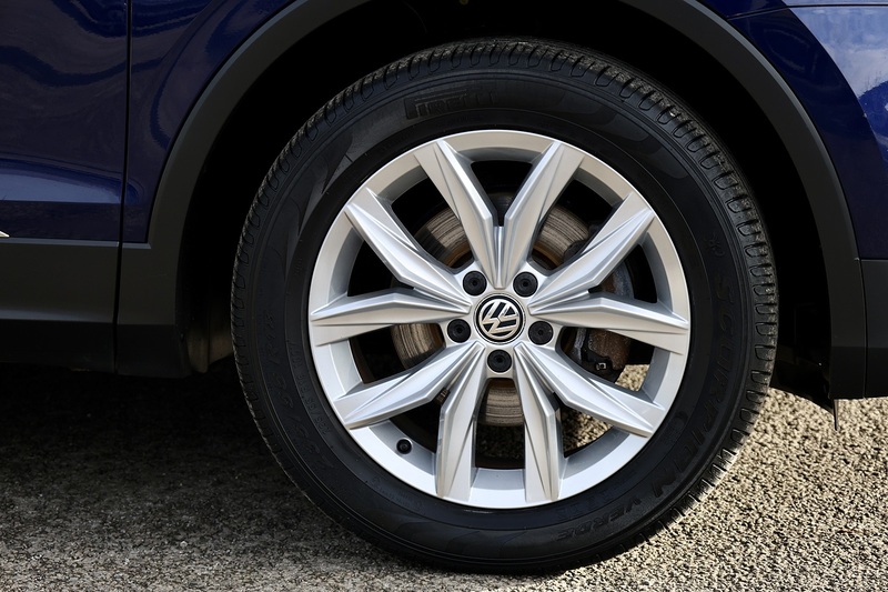 Volkswagen Tiguan TDI SE Nav 1 Former Keeper + Cambelt Change + Sat Nav Image 31