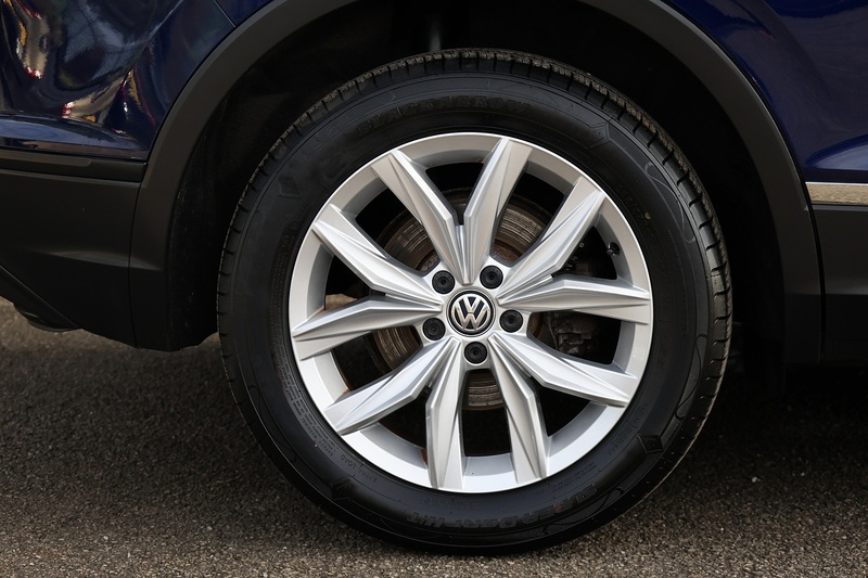 Volkswagen Tiguan TDI SE Nav 1 Former Keeper + Cambelt Change + Sat Nav Image 32