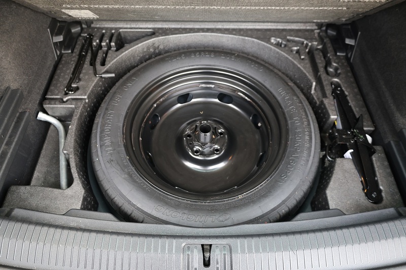 Volkswagen Tiguan TDI SE Nav 1 Former Keeper + Cambelt Change + Sat Nav Image 19