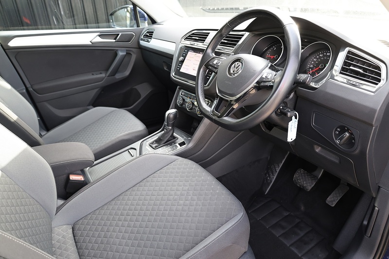 Volkswagen Tiguan TDI SE Nav 1 Former Keeper + Cambelt Change + Sat Nav Image 21