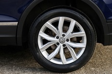 Volkswagen Tiguan TDI SE Nav 1 Former Keeper + Cambelt Change + Sat Nav - Thumb 33