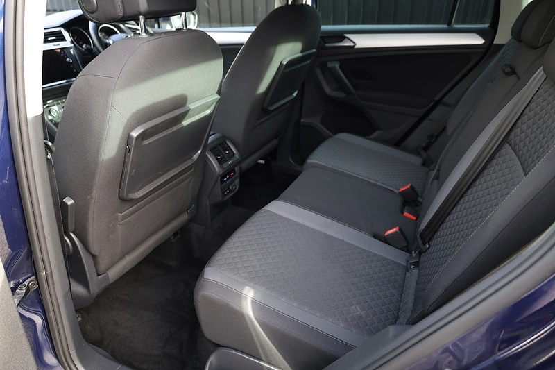 Volkswagen Tiguan TDI SE Nav 1 Former Keeper + Cambelt Change + Sat Nav Image 23