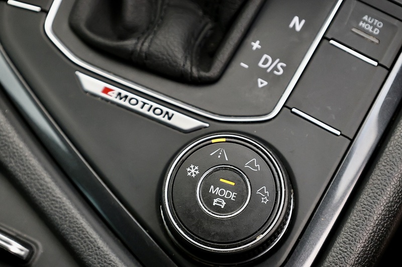 Volkswagen Tiguan TDI SE Nav 1 Former Keeper + Cambelt Change + Sat Nav Image 35