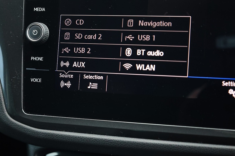 Volkswagen Tiguan TDI SE Nav 1 Former Keeper + Cambelt Change + Sat Nav Image 37