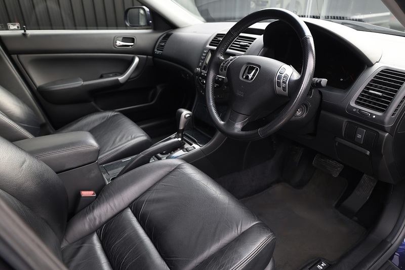 Honda Accord 2.4 Vtec Executibe Honda Plus 1 Owner + Sunroof + Heated Leather + Sat Nav Image 6