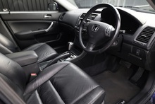 Honda Accord 2.4 Vtec Executibe Honda Plus 1 Owner + Sunroof + Heated Leather + Sat Nav - Thumb 6