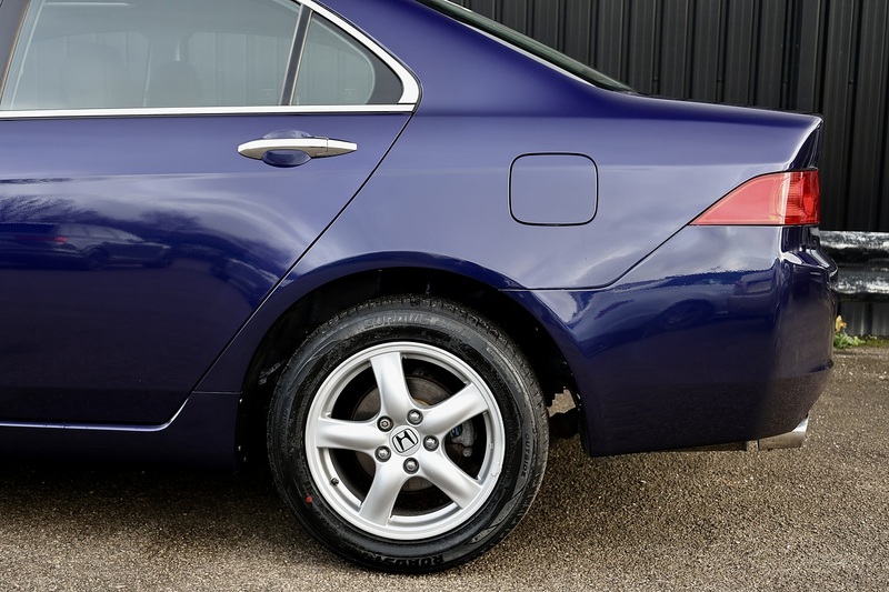 Honda Accord 2.4 Vtec Executibe Honda Plus 1 Owner + Sunroof + Heated Leather + Sat Nav Image 19