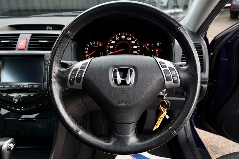 Honda Accord 2.4 Vtec Executibe Honda Plus 1 Owner + Sunroof + Heated Leather + Sat Nav Image 21