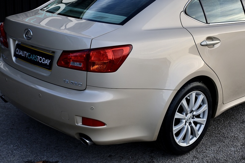 Lexus IS 250 SE-L 1 Former Keeper + 18 Lexus Main Dealer Services Image 16