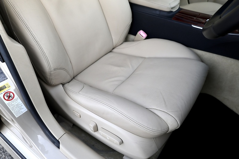 Lexus IS 250 SE-L 1 Former Keeper + 18 Lexus Main Dealer Services Image 8