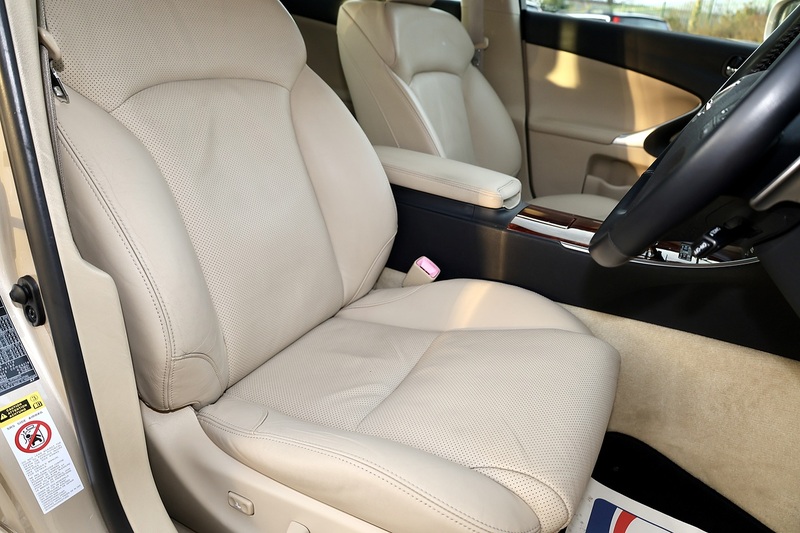 Lexus IS 250 SE-L 1 Former Keeper + 18 Lexus Main Dealer Services Image 41