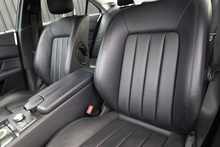 Mercedes-Benz CLS 250 CDI 1 Former Keeper + Full History + Diamond White + Heated Seats - Thumb 4