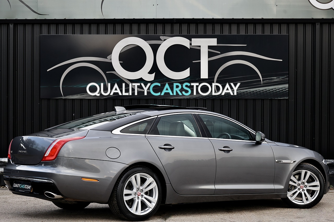 Jaguar XJ Premium Luxury XJ Premium Luxury 3.0 4dr Saloon Automatic Diesel - Large 6