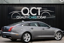 Jaguar XJ Premium Luxury XJ Premium Luxury 3.0 4dr Saloon Automatic Diesel - Thumb 6
