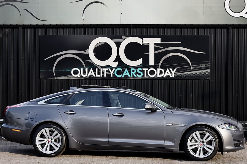 Jaguar XJ Premium Luxury XJ Premium Luxury 3.0 4dr Saloon Automatic Diesel Image 5