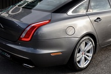 Jaguar XJ Premium Luxury XJ Premium Luxury 3.0 4dr Saloon Automatic Diesel - Thumb 19