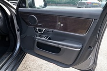 Jaguar XJ Premium Luxury XJ Premium Luxury 3.0 4dr Saloon Automatic Diesel - Thumb 29