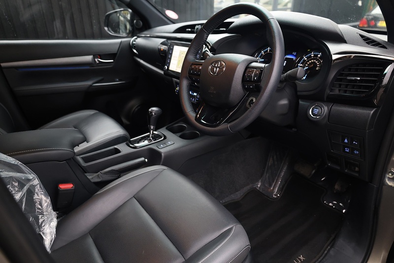 Toyota Hilux Invincible X Owned by Ourselves from New + Toyota Warranty + Exceptional Image 7