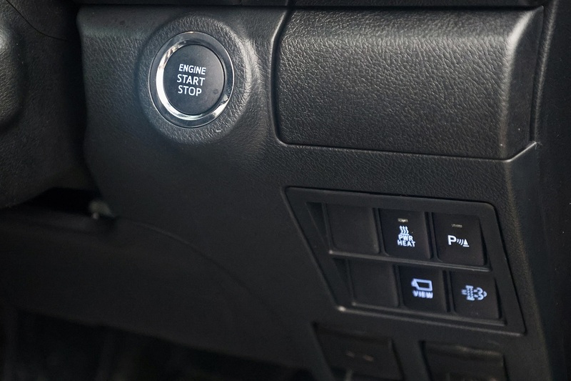 Toyota Hilux Invincible X Owned by Ourselves from New + Toyota Warranty + Exceptional Image 26