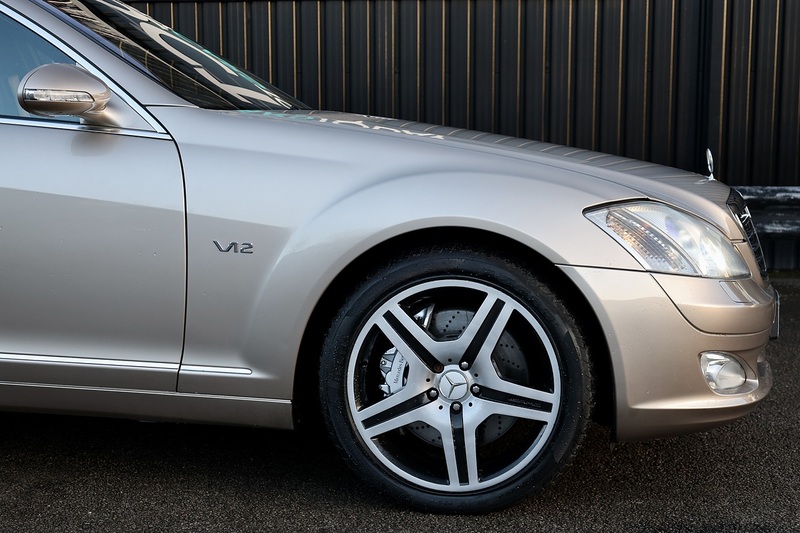 Mercedes-Benz S600 L V12 1 Former Keeper + V12 BiTurbo + Night View + Distronic Plus Image 17