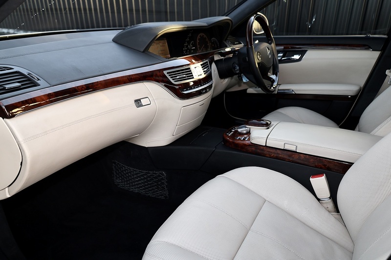 Mercedes-Benz S600 L V12 1 Former Keeper + V12 BiTurbo + Night View + Distronic Plus Image 2