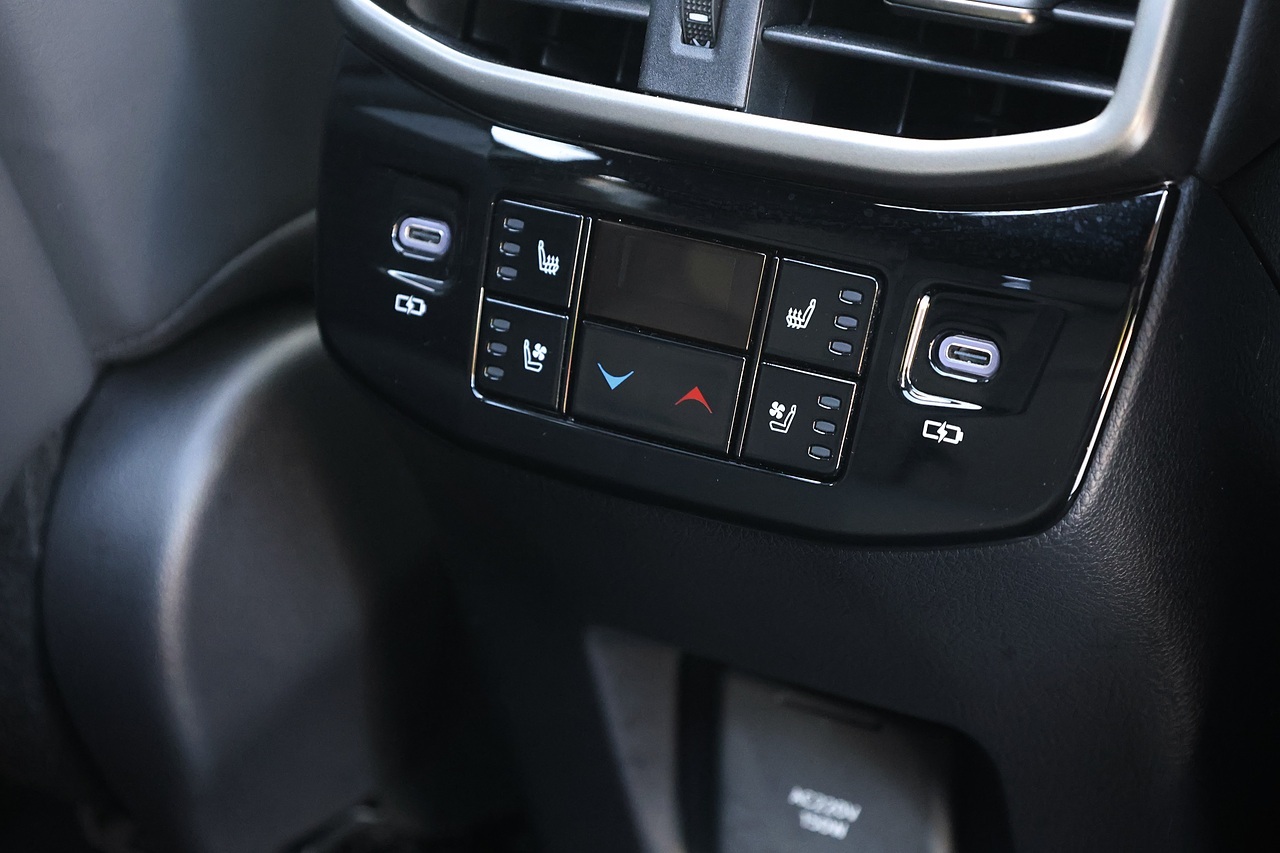 Lexus RX 450h+ Takumi Lexus Warranty + Huge Specification - Large 13