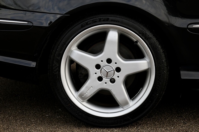 Mercedes-Benz CLK 500 Elegance Factory AMG Styling + Wheels + 2 Former Keepers Image 35