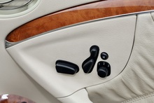 Mercedes-Benz CLK 500 Elegance Factory AMG Styling + Wheels + 2 Former Keepers - Thumb 24