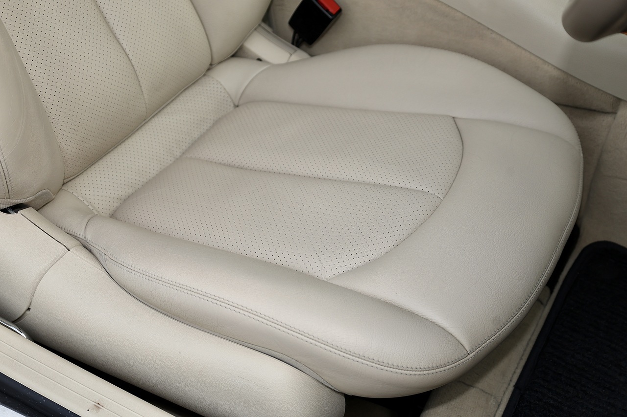 Mercedes-Benz CLK 500 Elegance Factory AMG Styling + Wheels + 2 Former Keepers - Large 25