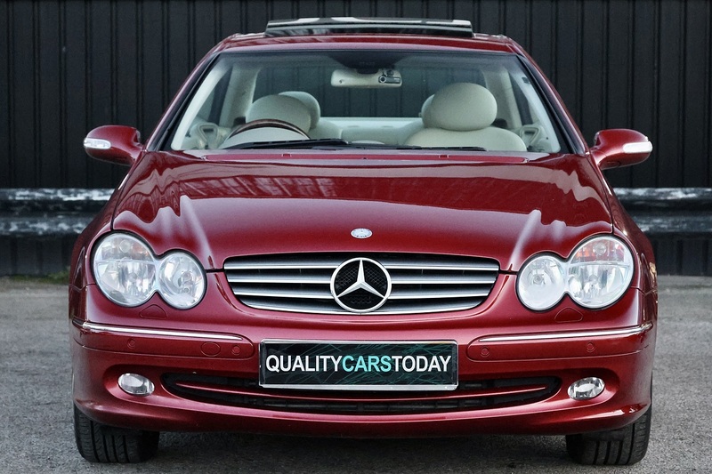 Mercedes-Benz CLK 200 Elegance Amber Red + Exceptional Condition Image 3
