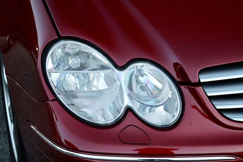 Mercedes-Benz CLK 200 Elegance Amber Red + Exceptional Condition Image 13