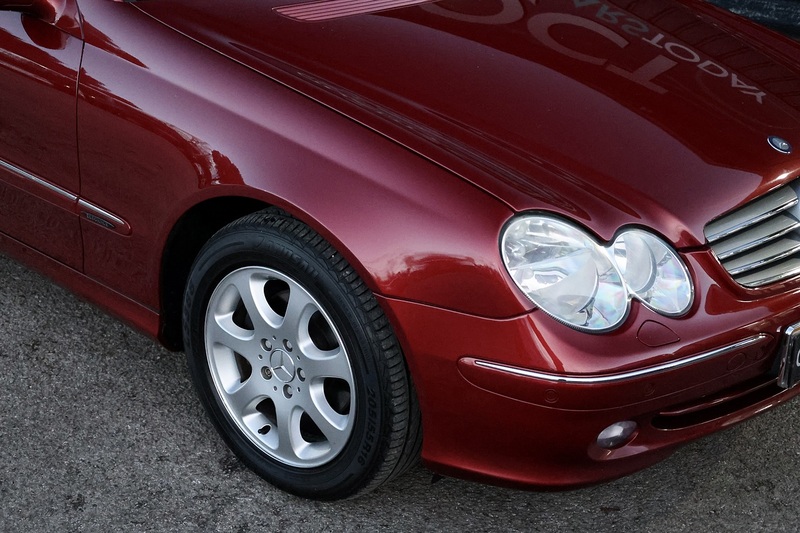 Mercedes-Benz CLK 200 Elegance Amber Red + Exceptional Condition Image 23