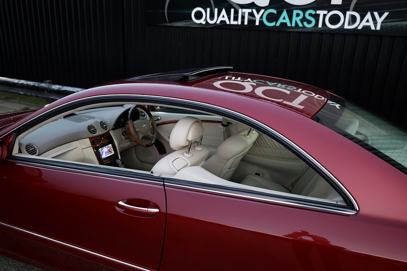 Mercedes-Benz CLK 200 Elegance Amber Red + Exceptional Condition Image 25