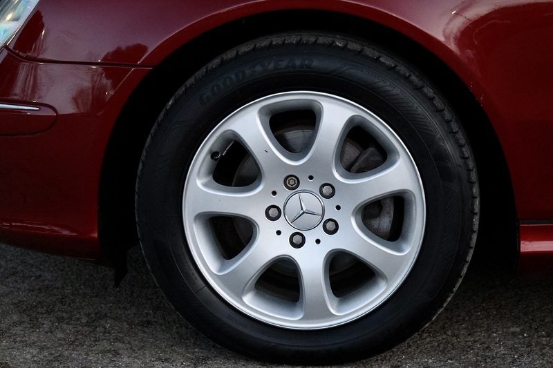 Mercedes-Benz CLK 200 Elegance Amber Red + Exceptional Condition Image 32