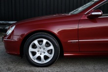 Mercedes-Benz CLK 200 Elegance Amber Red + Exceptional Condition - Thumb 27