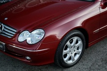 Mercedes-Benz CLK 200 Elegance Amber Red + Exceptional Condition - Thumb 26